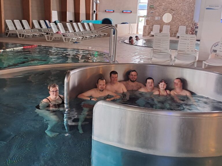 Návšteva divadla a aquaparku